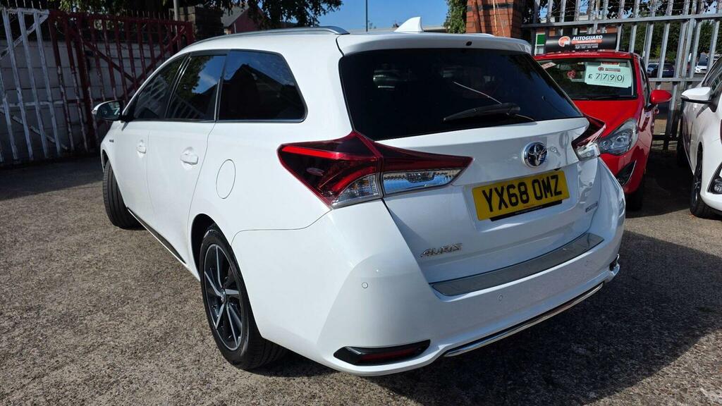 Toyota Auris 1.8 Vvt-h Design Touring Sports Cvt Euro 6 Ss 5 White #4