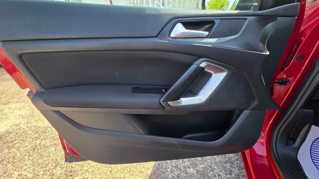 Peugeot 308 1.2 Puretech Allure Eat Euro 6 Ss Black #37