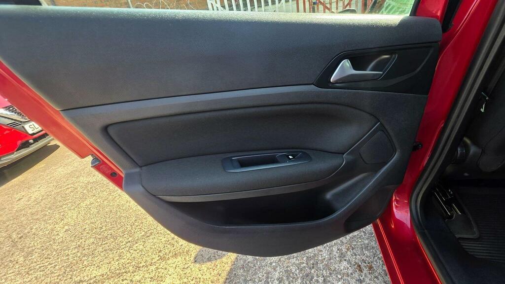 Peugeot 308 1.2 Puretech Allure Eat Euro 6 Ss Black #35