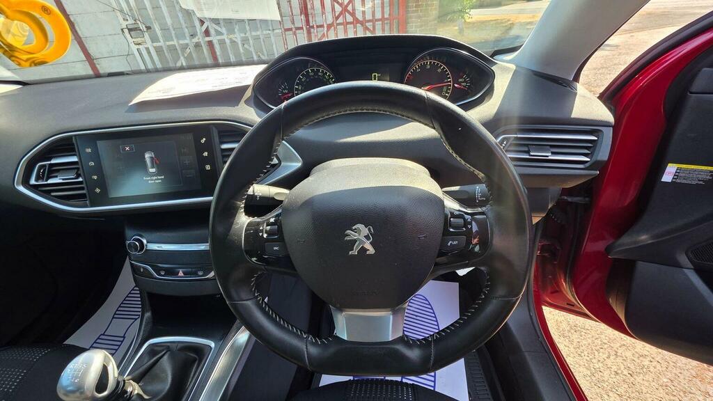Peugeot 308 1.2 Puretech Allure Eat Euro 6 Ss Black #24