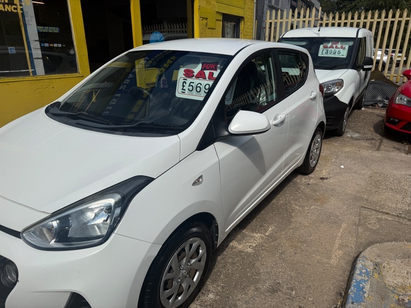 Hyundai I10 Se White #3