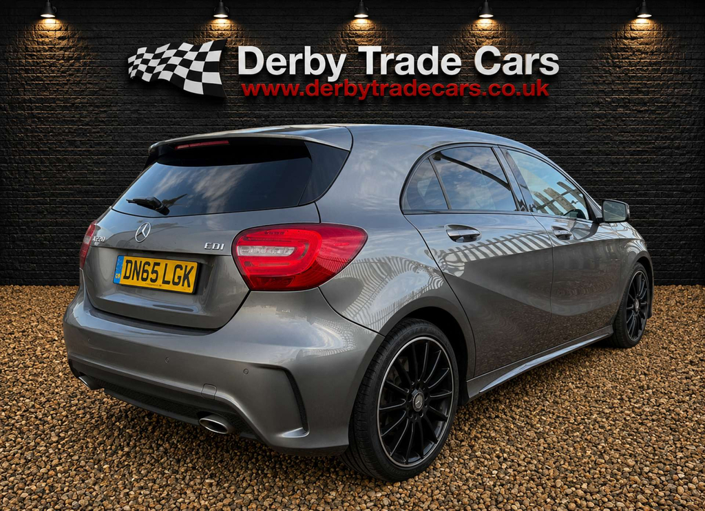 Mercedes-Benz A Class Hatchback 1.5 A180 Cdi Amg Sport 7G-dct Euro 6 S Red #2