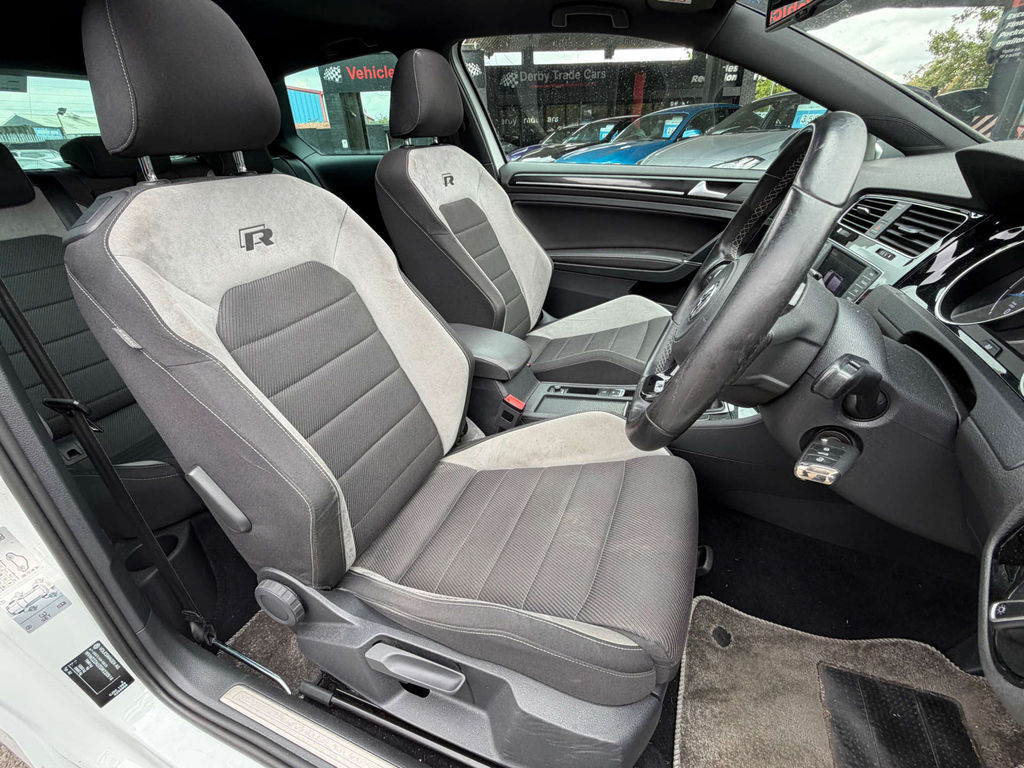 Volkswagen Golf R 4Wd #5