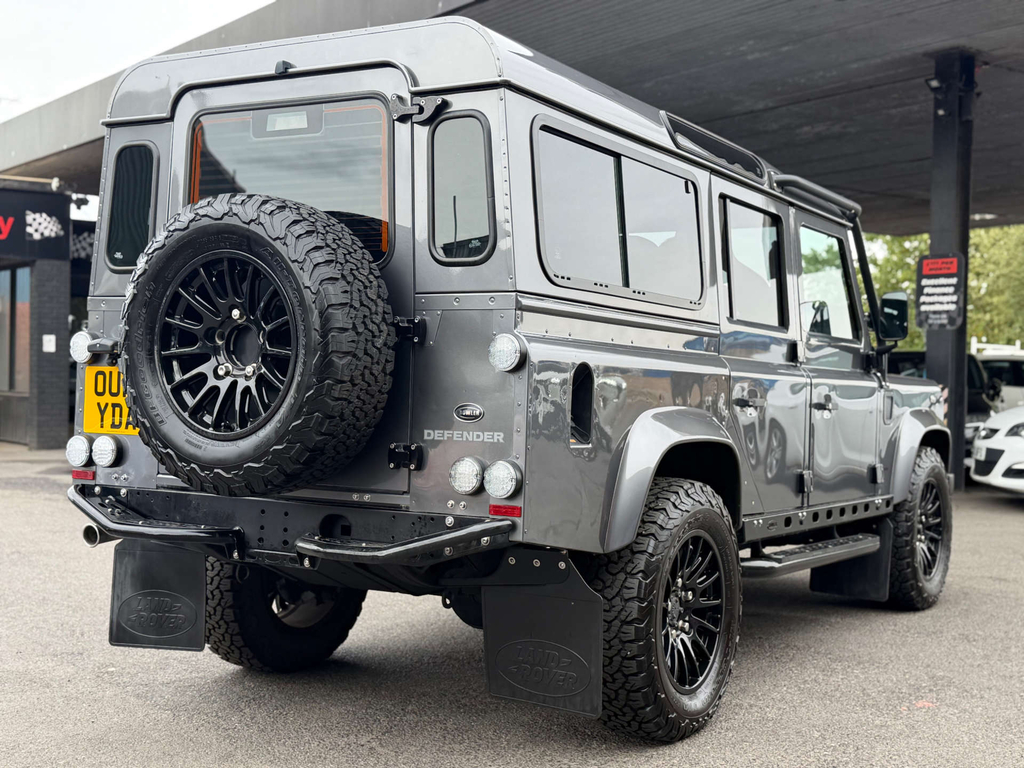 Land Rover Defender 110 Xs Td Double Cab 4Wd  #2