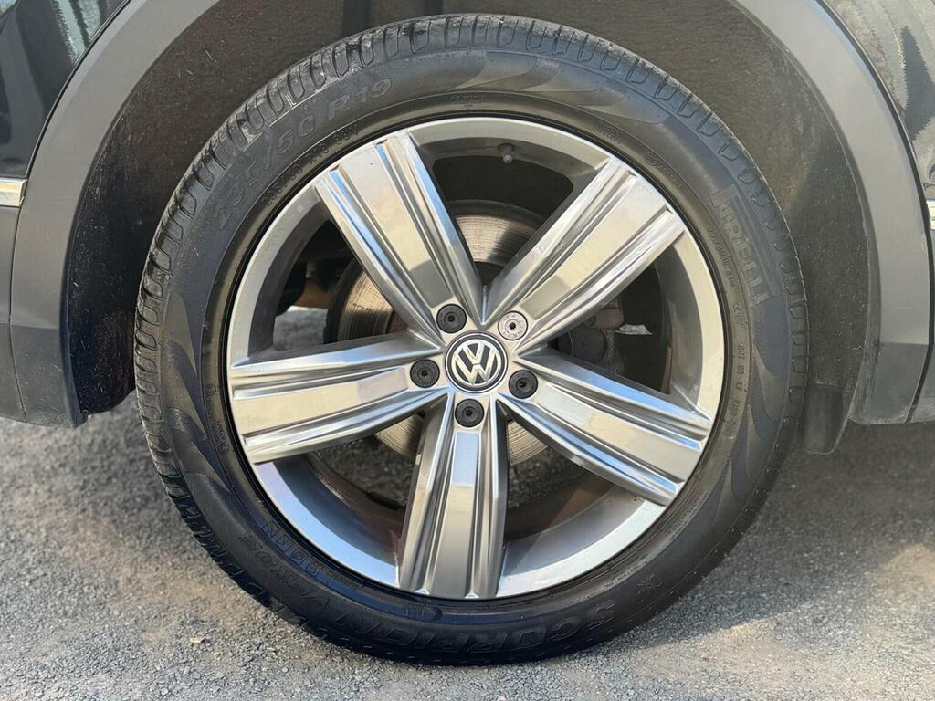 Volkswagen Tiguan Grey #30
