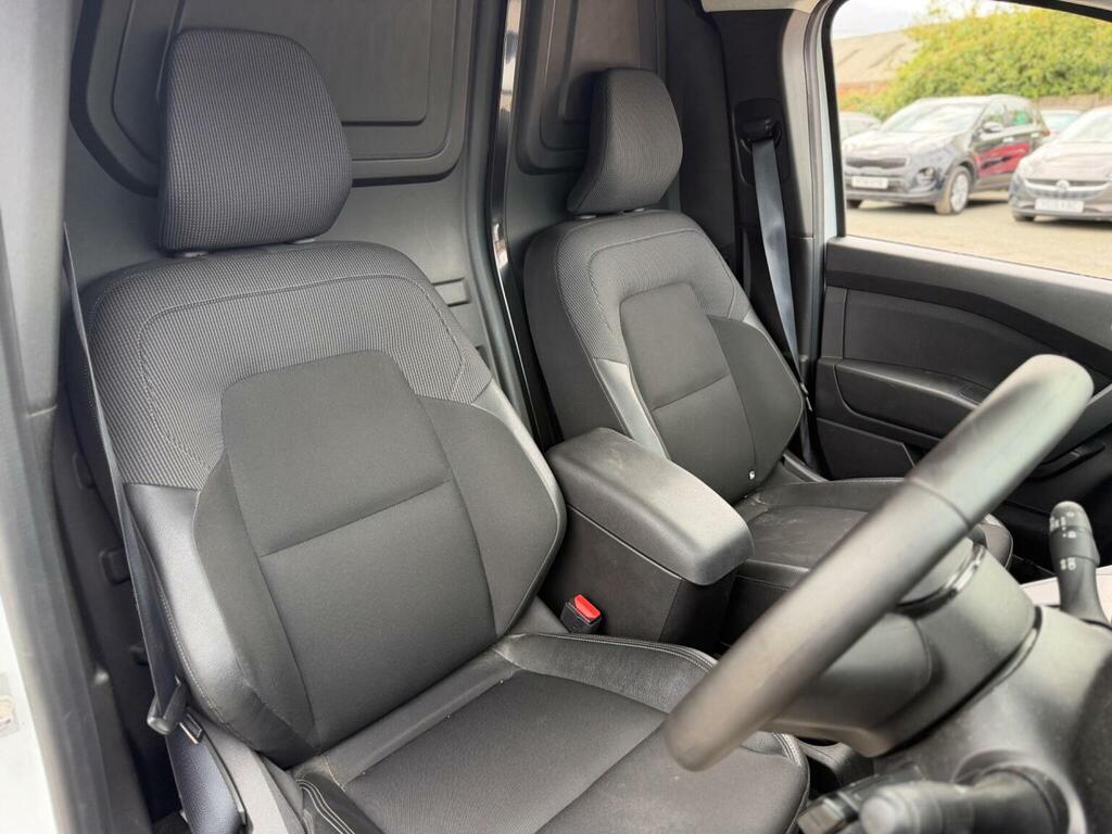 Nissan TOWNSTAR 1.3 Acenta Van White #11
