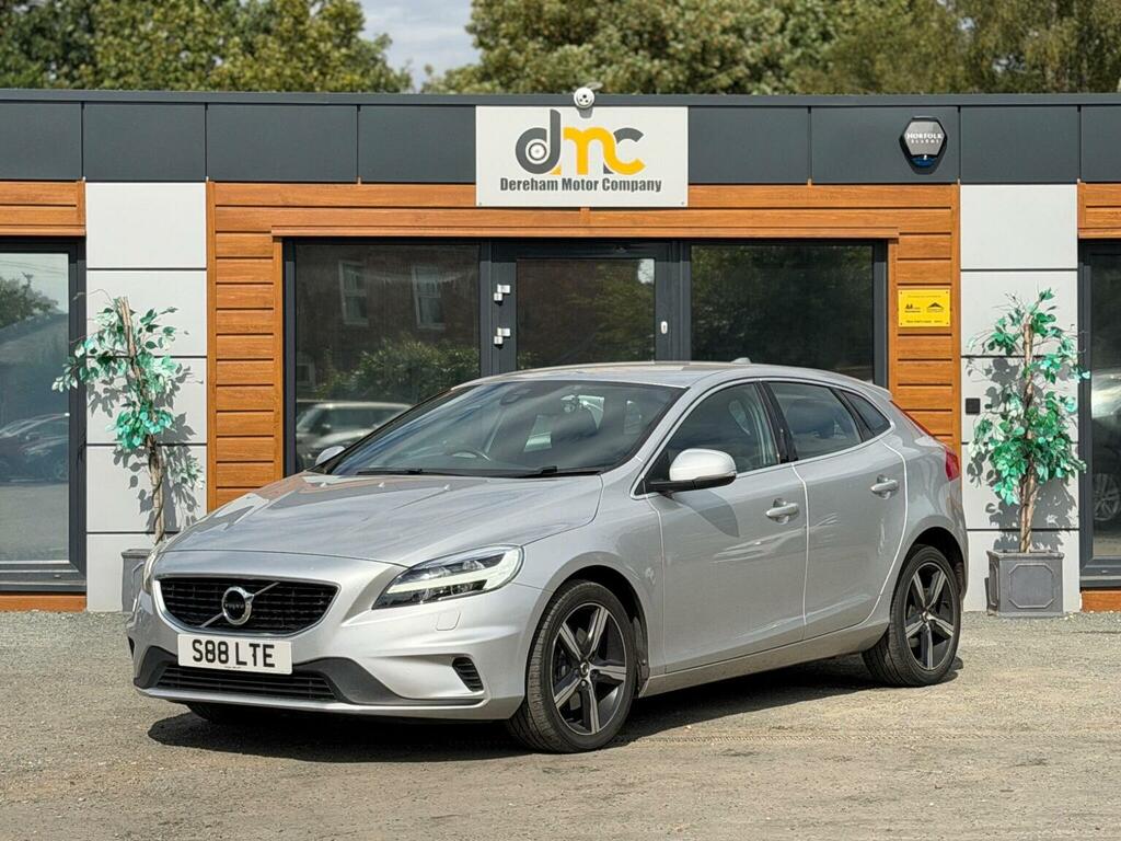 Volvo V40 2.0 T2 R-design Nav Plus Euro 6 Ss Silver