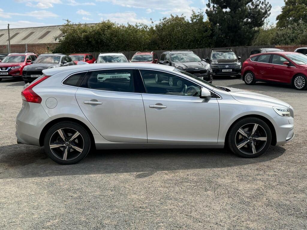 Volvo V40 2.0 T2 R-design Nav Plus Euro 6 Ss Silver #6