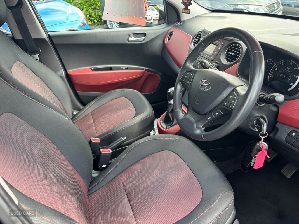 Hyundai I10 1.2 Premium Black #5