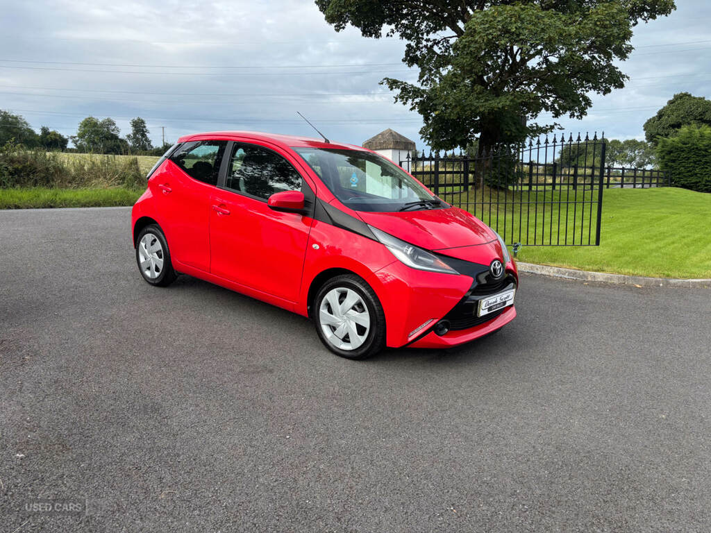 Toyota Aygo 1.0 Vvt-i X- Play Red