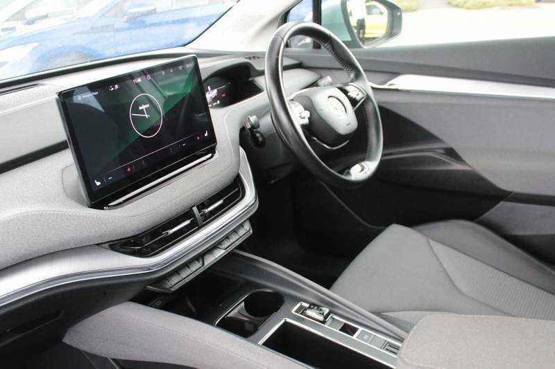 Skoda ENYAQ 132Kw 60 Loft 62Kwh 132Kw - 2022 22 OE22URH Silver #2