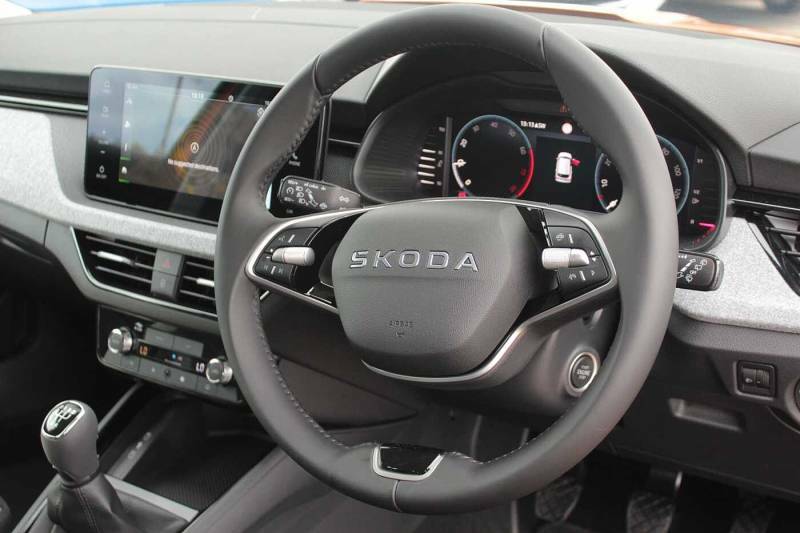 Skoda Kamiq 1.0 Tsi 95 Se Edition - 2026 26 Orange #6