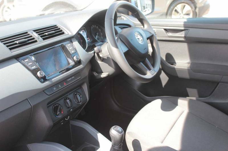 Skoda Fabia 1.0 Tsi S Blue #2