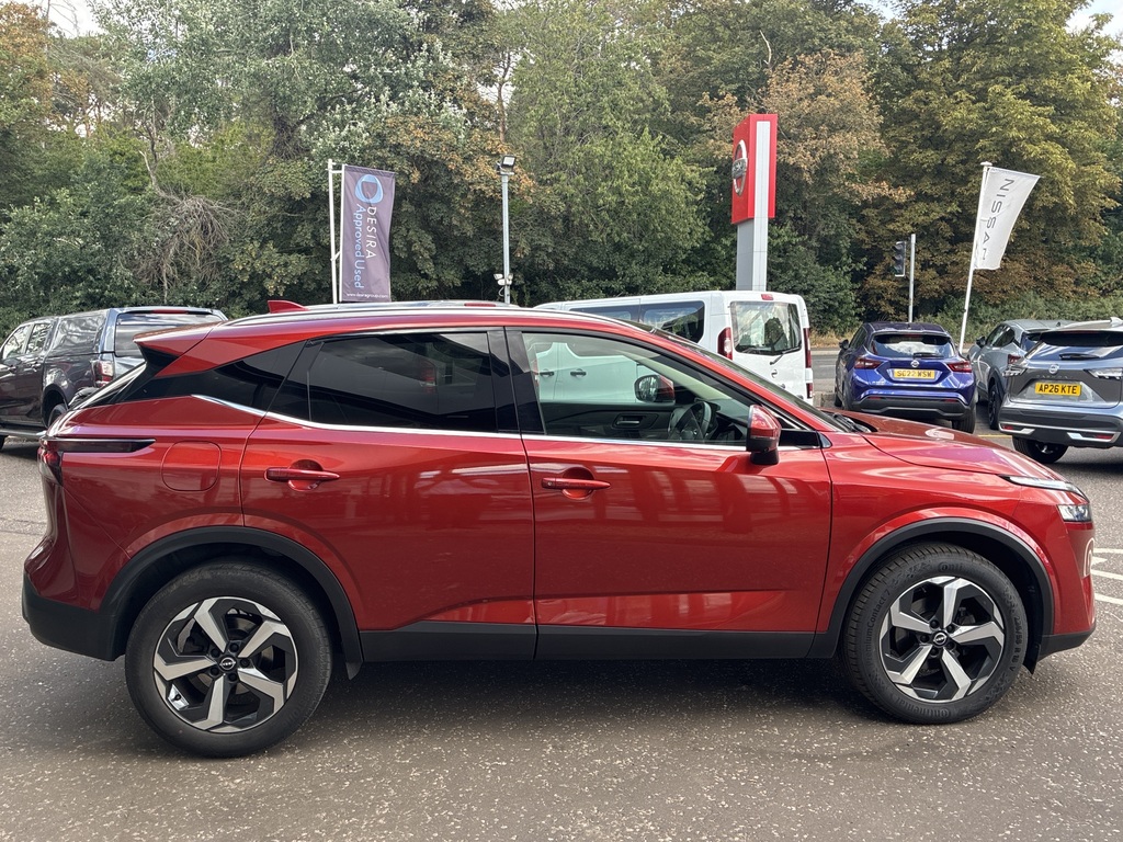 Nissan Qashqai 1.3 Dig-t Mh N-connecta SH23HZF Red #3
