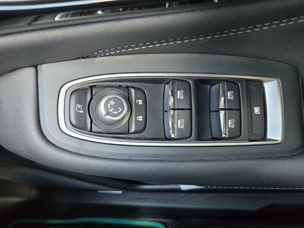 Subaru Outback 2.5I Touring Lineartronic White #14