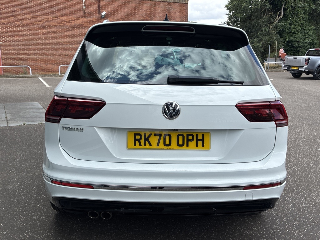 Volkswagen Tiguan 2.0 Tdi 150 R-line Tech Dsg Estate White #5