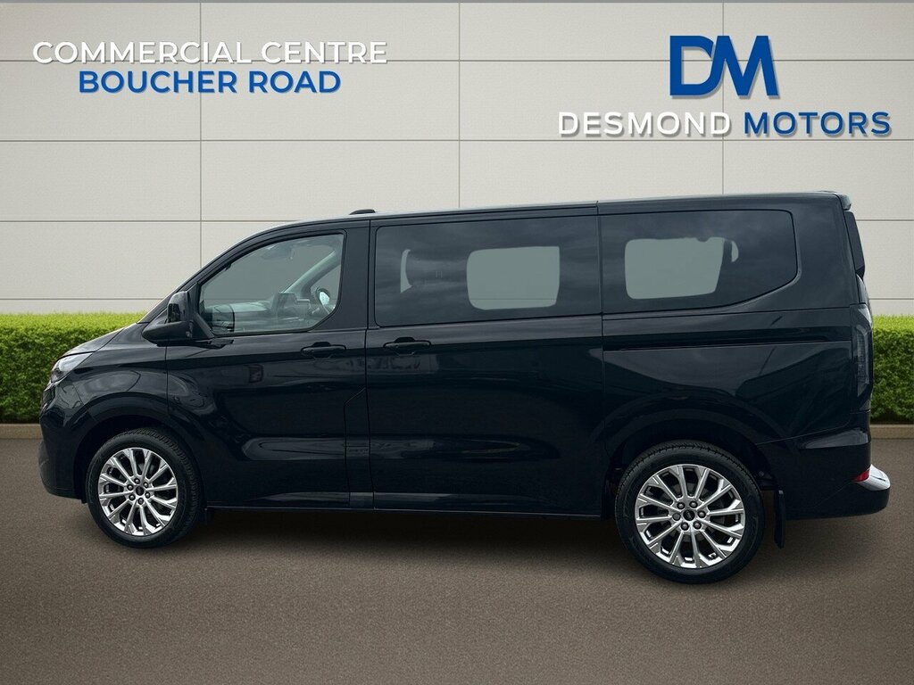 Ford Tourneo Custom Ltd 2.0L 136Ps 320 Swb 6 Speed Bus M1 Ltf 2 CYZ6786 Black #4