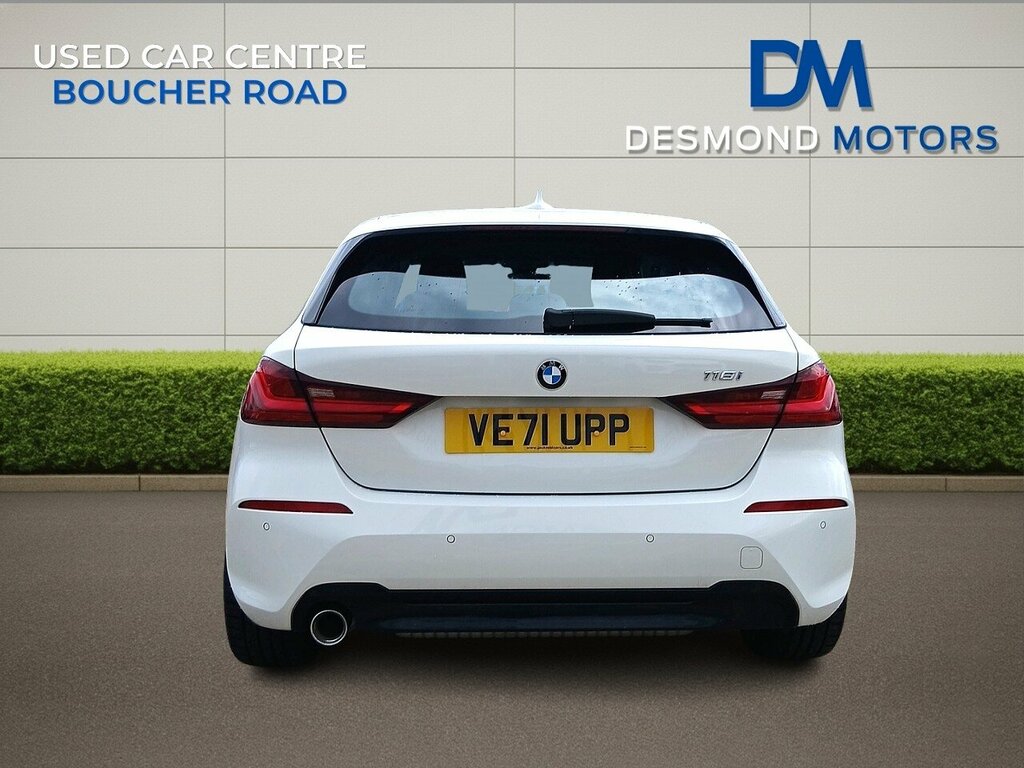 BMW 1 Series Sport White #5