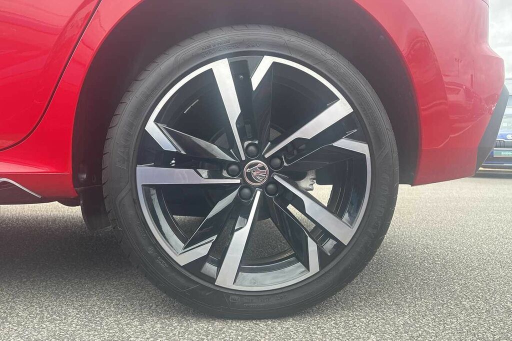 Skoda Kamiq 1.5 Tsi Monte Carlo Edition Dsg YY74ZKE Red #5