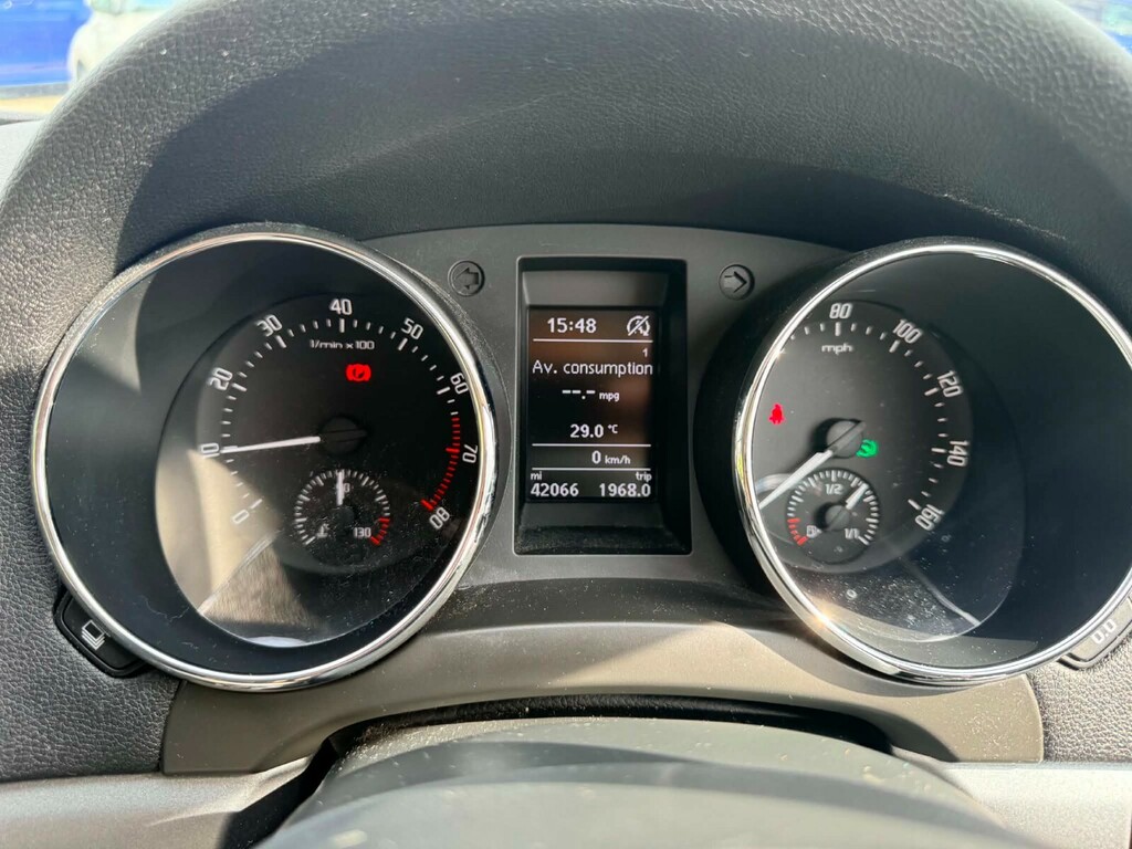 Skoda Yeti Outdoor Se 2.0Tdi Cr 109 Bhp 4Wd Silver #13
