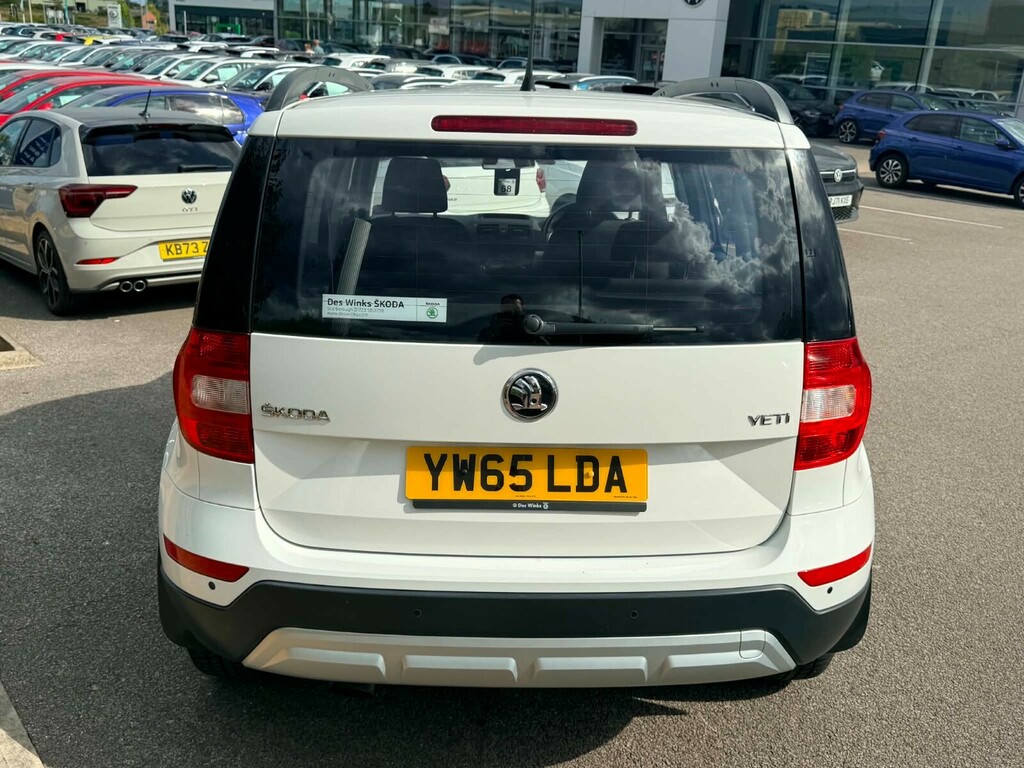 Skoda Yeti Outdoor Se 2.0Tdi Cr 109 Bhp 4Wd Silver #8