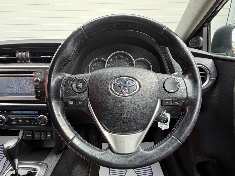 Toyota Auris 1.6L Icon Black #24
