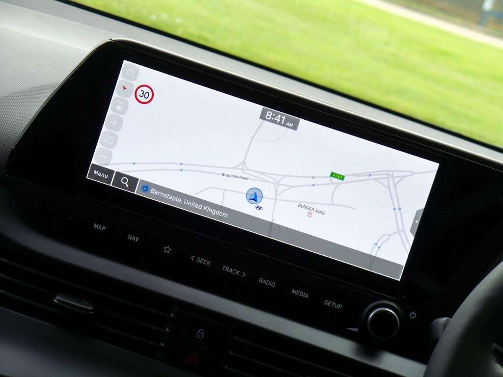 Hyundai Bayon 1.0 T-gdi Tech Line Dct Euro 6 Ss Black #9