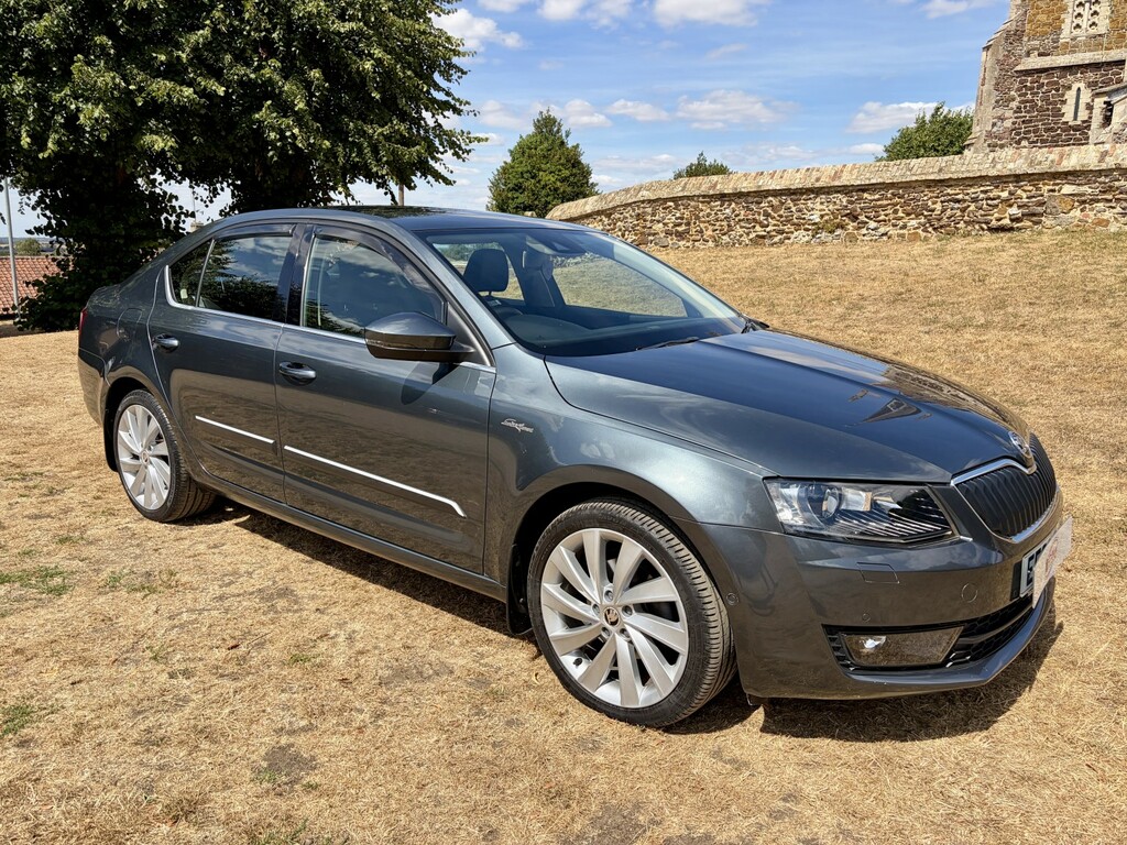 Skoda Octavia Hatchback 2.0 Tdi Laurin Klement 201666 Grey #3