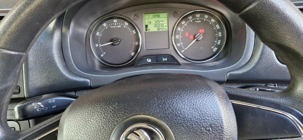 Skoda Fabia 1.6 Tdi Elegance Euro 5 White #14