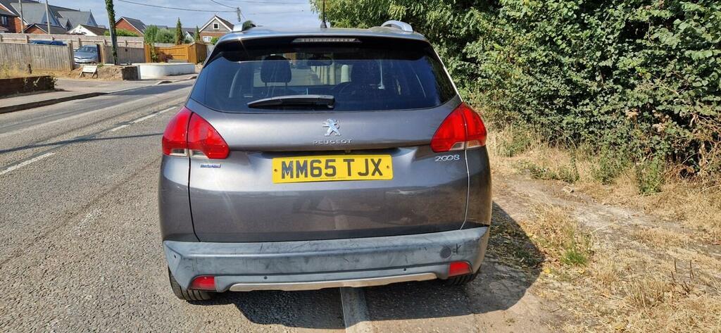 Peugeot 2008 1.6 Bluehdi 100 Allure Grey #3