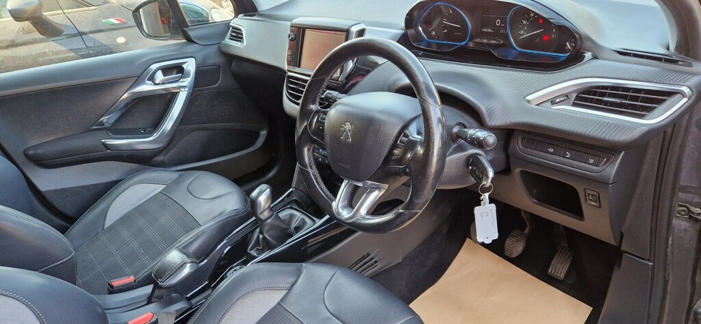 Peugeot 2008 1.2 Allure Edition, 5Dr, Suv, 35 Yearly Blue #8