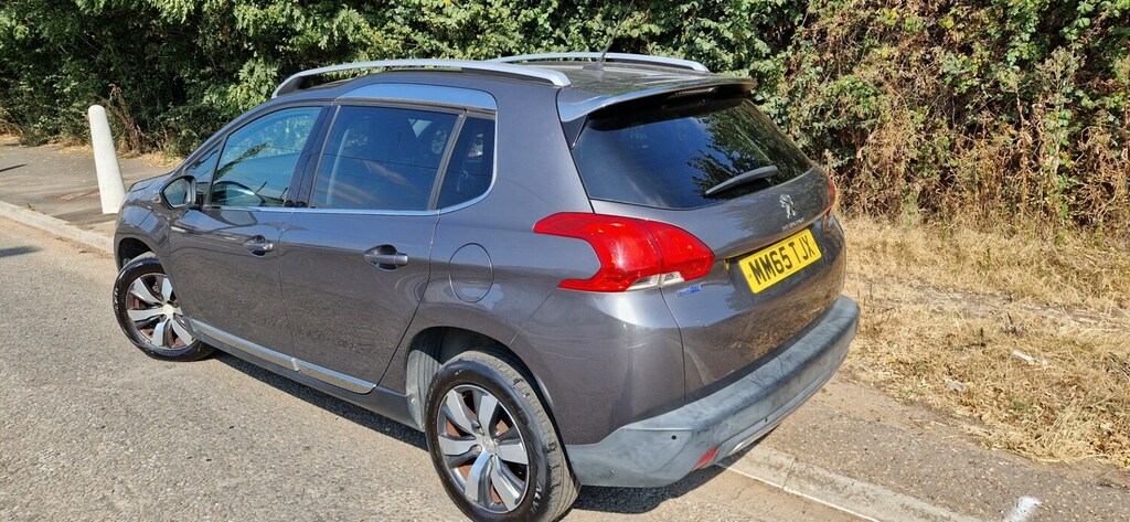 Peugeot 2008 1.6 Bluehdi 100 Allure Grey #2