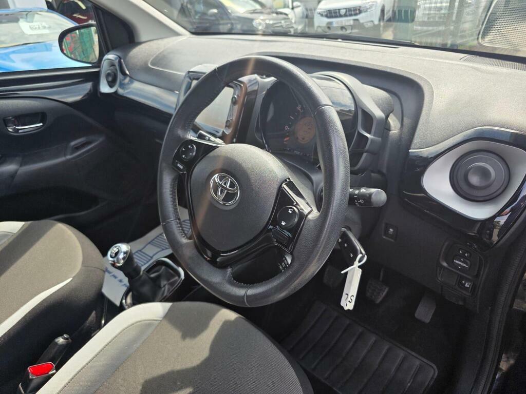 Toyota Aygo 1.0 Vvt-i X-pression Hatchback Silver #15