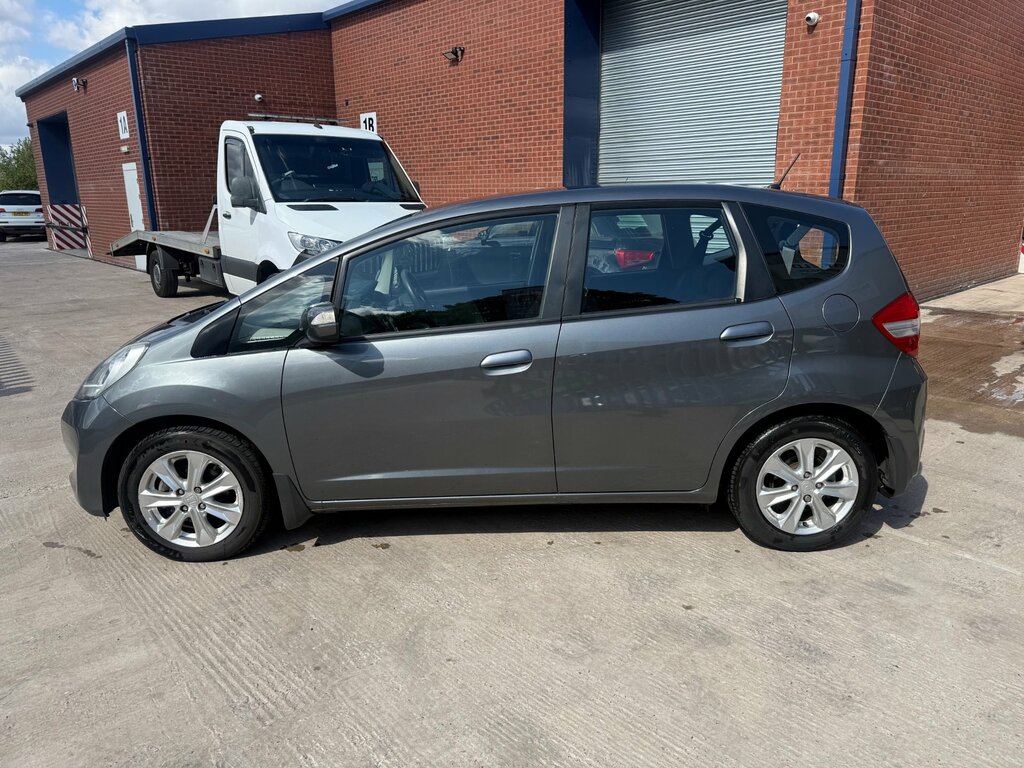 Honda Jazz 1.4 I-vtec Es Hatchback Cvt Euro 5 99 Grey #5