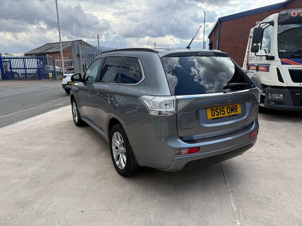 Mitsubishi Outlander 2.0H 12Kwh Gx4h Suv Plug-in Hybrid Cvt Grey #4