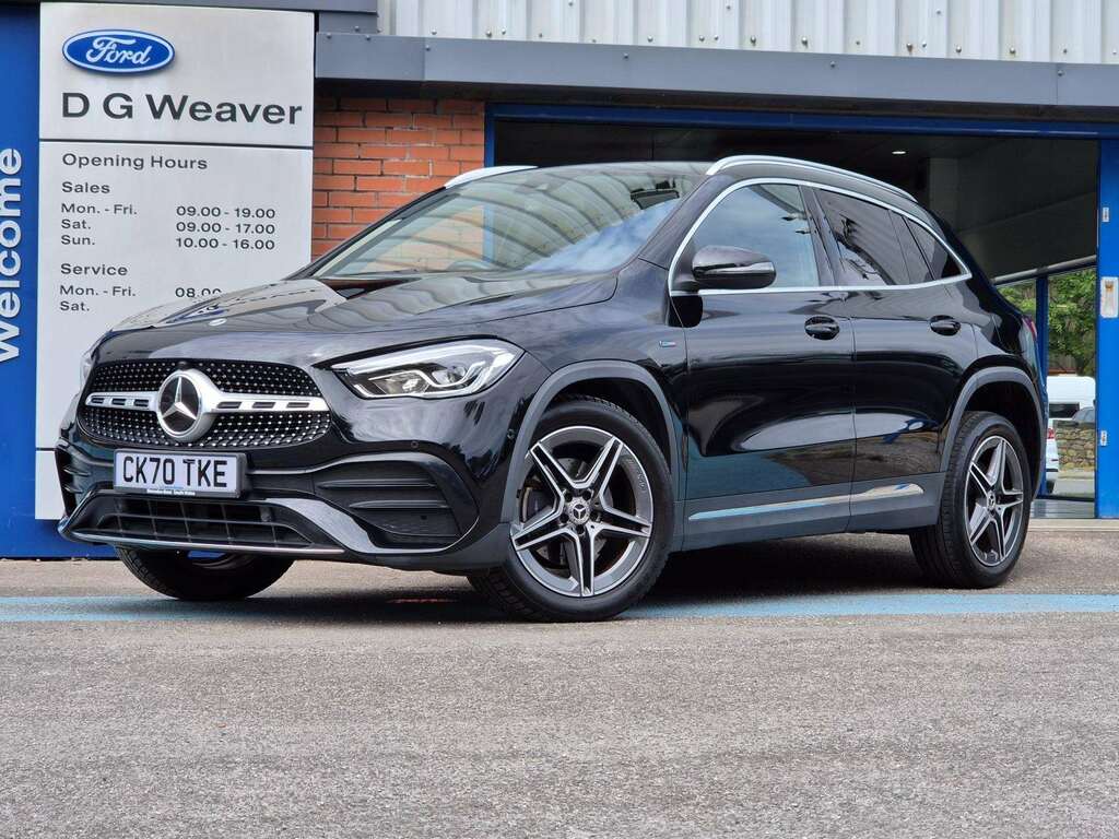 Mercedes-Benz GLA Class 250 Exclusive Edition Black