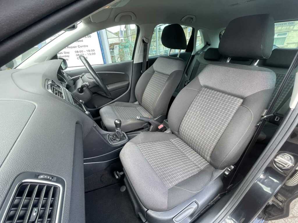 Volkswagen Polo Match Edition Tsi Black #3