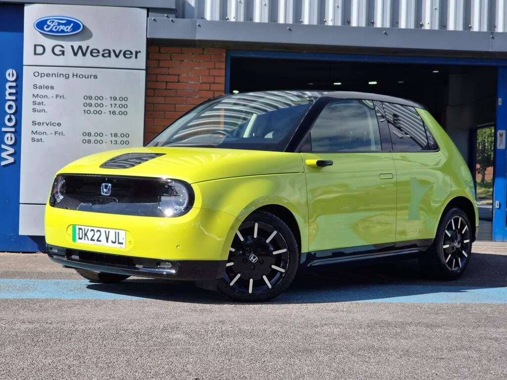 Honda E Advance Yellow