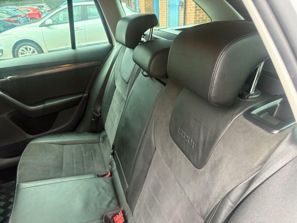Skoda Octavia Estate 2.0 Se Tdi Cr Dsg Grey #20