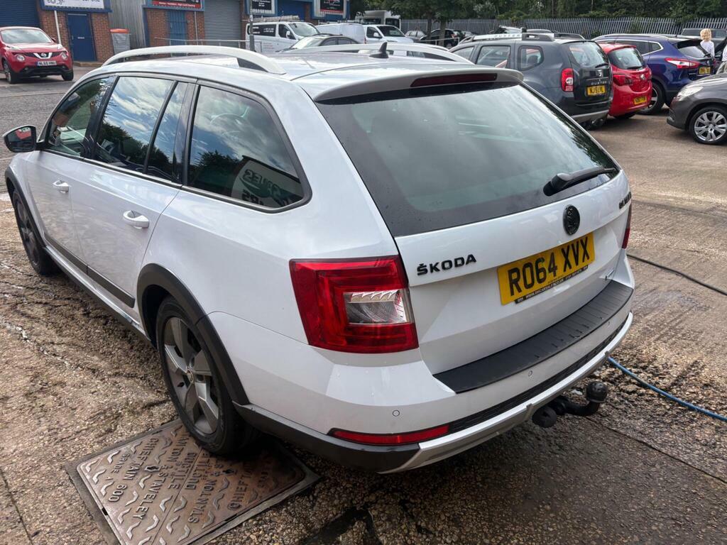 Skoda Octavia 2.0 Tdi Scout Dsg 4Wd Euro 6 S S White #5