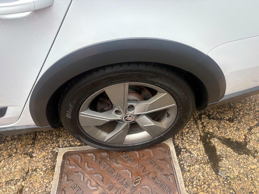 Skoda Octavia Estate 2.0 Se Tdi Cr Dsg Grey #23