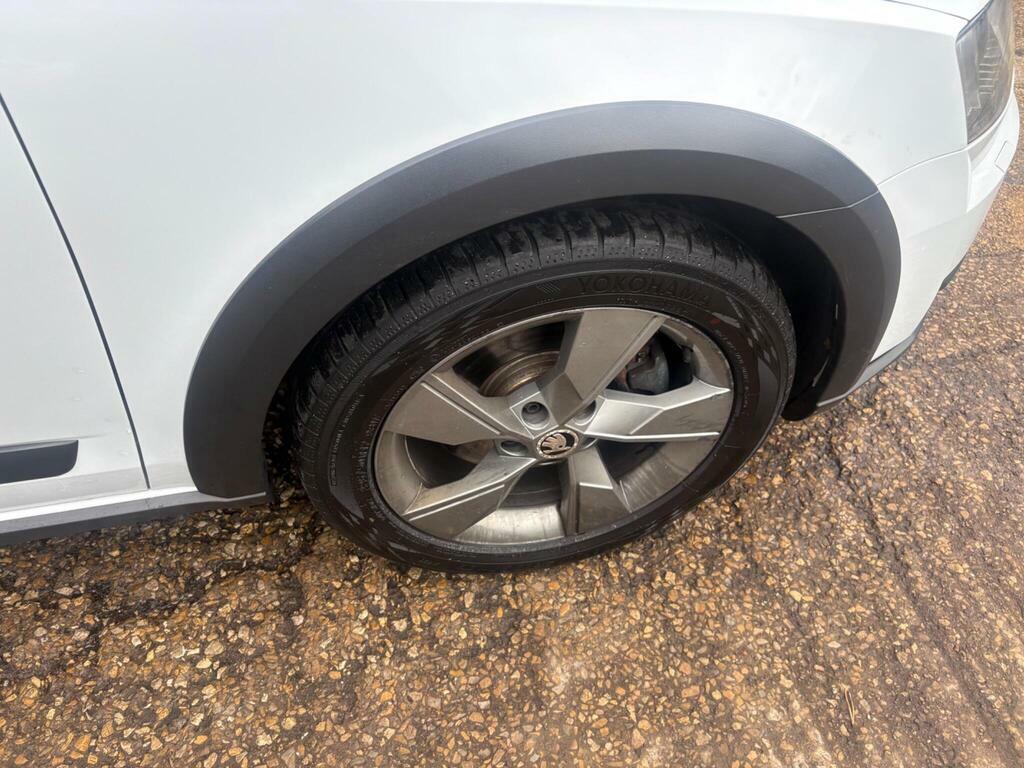 Skoda Octavia Estate 2.0 Se Tdi Cr Dsg Grey #21