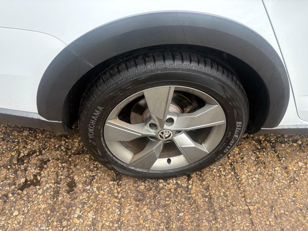 Skoda Octavia Estate 2.0 Se Tdi Cr Dsg Grey #22