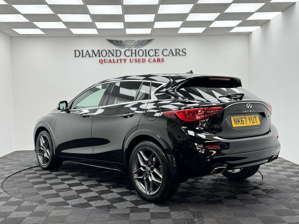 Infiniti Q30 1.6 T Premium Intouch NK67YUT Black #4