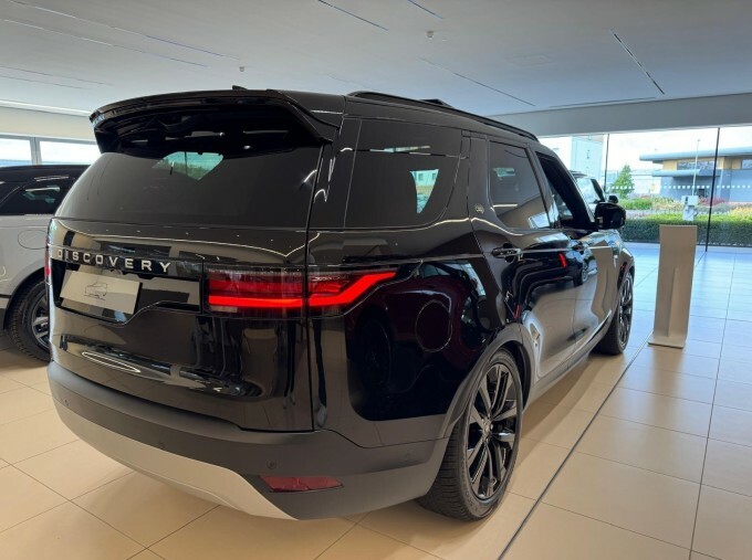Land Rover Discovery D350 Mhev S Euro 6 Black #3