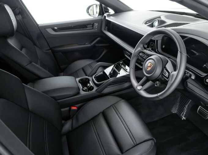 Porsche Cayenne V6 E-hybrid 25.9Kwh Black Edition Tiptronics Euro Blue #4