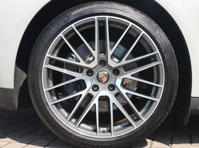 Porsche Panamera V6 E-hybrid 17.9Kwh 4 Platinum Edition Saloon Pdk #6