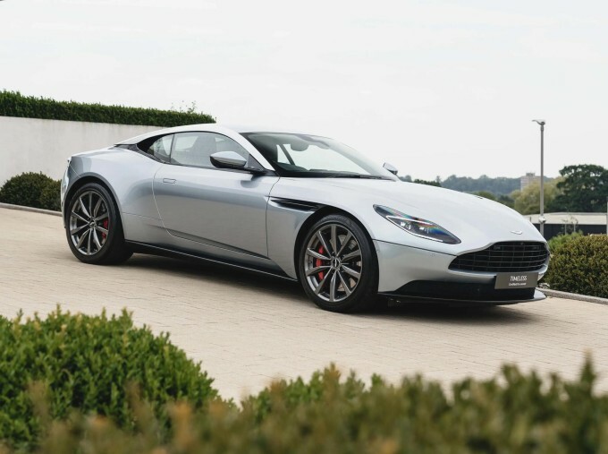 Aston Martin DB11 V8 Euro 6 Silver