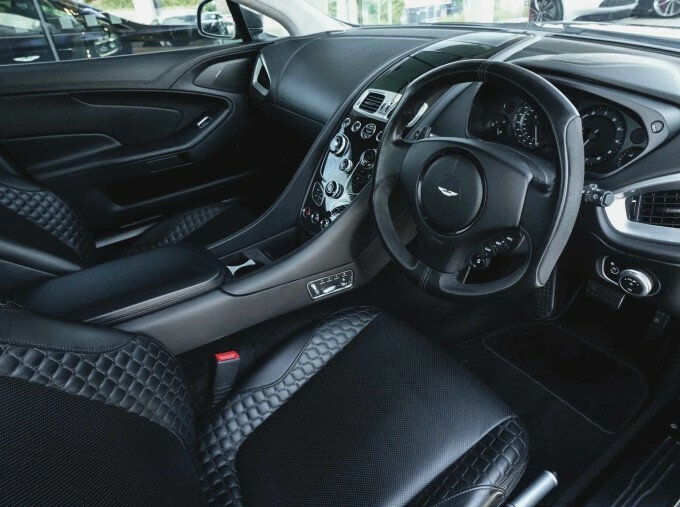 Aston Martin Vanquish Vanquish Coupe Silver #2