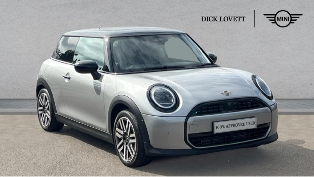 Mini Hatch 1.5C Classic Steptronic Euro 6 3-Door WX26RZY Silver
